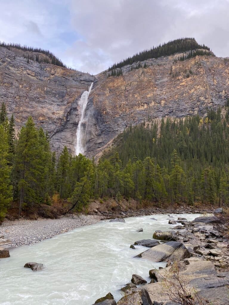 Takakkaw Falls, Rockies