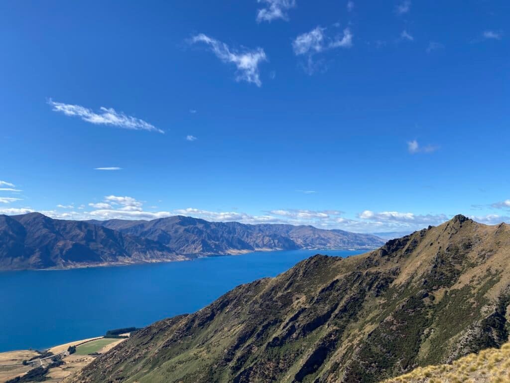 Isthmus Peak overlooking Lake Wanaka, Wanaka, New Zealand