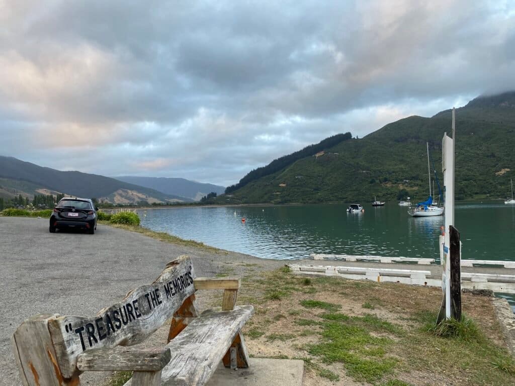 Queen Charlotte Drive lookout point: Grove Arm Jetty
